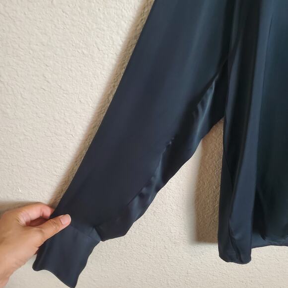 J.Crew Goldie Satin Blouse Top Black Size XS NWT Preppy Monochrome Quiet Luxury - Picture 6 of 10